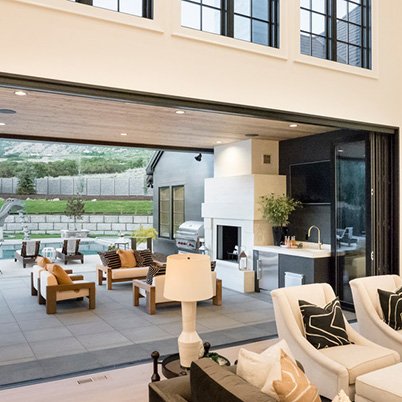 Country Manor Photo #2